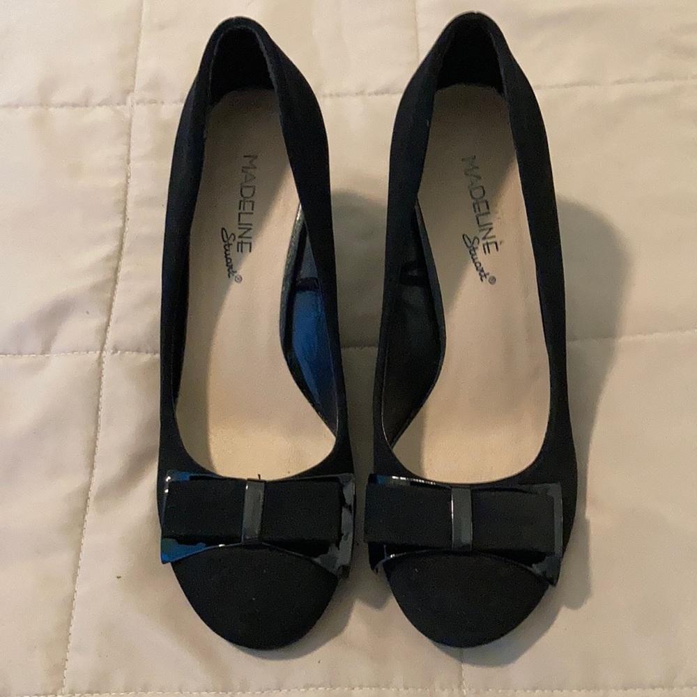 FINAL MARKDOWN BLACK SUEDE WEDGE